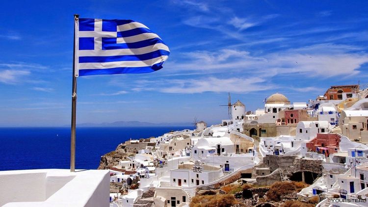 The Greek Golden Visa's minimum investment into real estate may rise up to €800,000